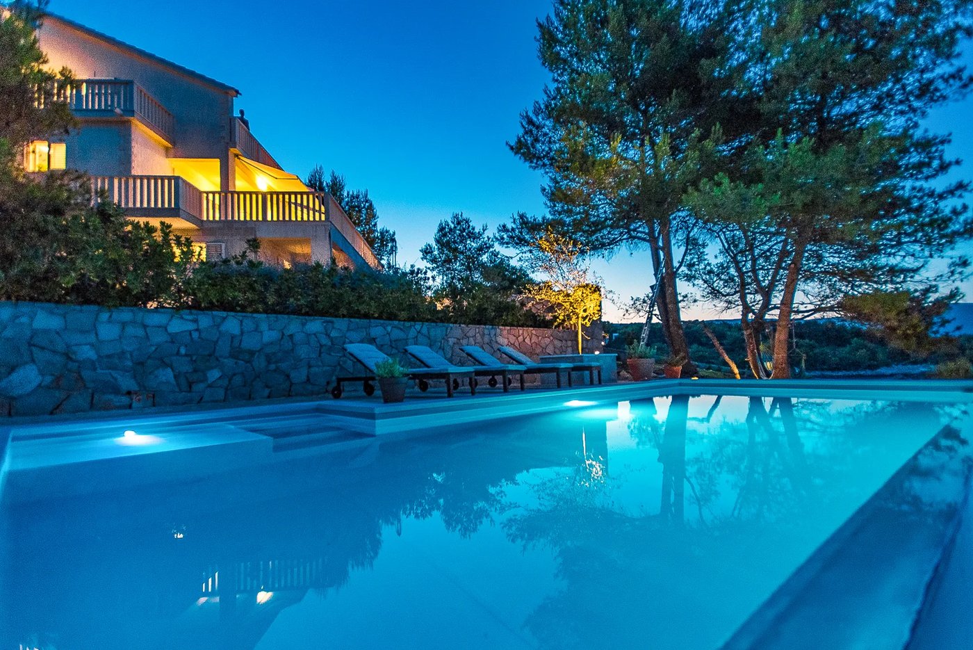 Pool at Villa Aqua — photo 10