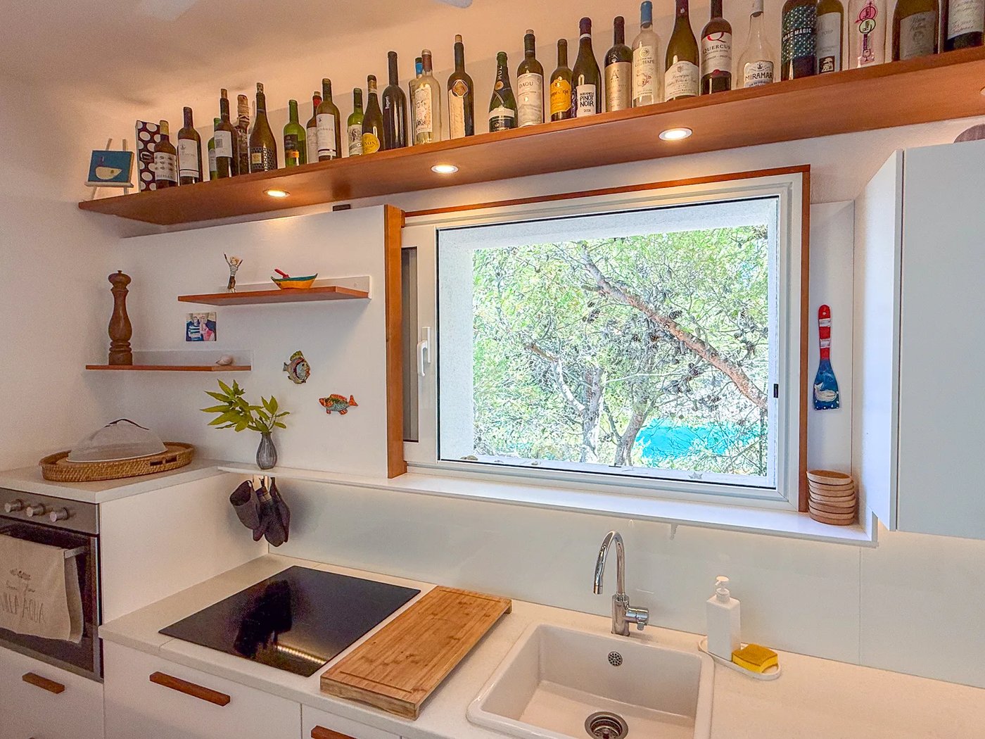 Kitchen at Villa Aqua — photo 1