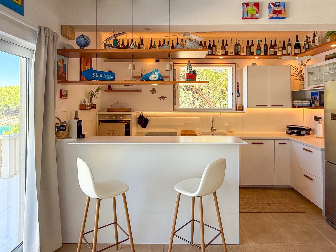 Kitchen at Villa Aqua — photo 7